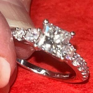 Elegant 14k Gold Diamond Ring